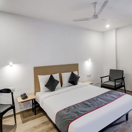 Super Townhouse Rcc Majestic 397 Lb Nagar Hotel Хидерабад Екстериор снимка